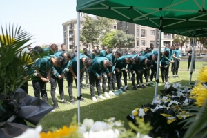 app下载-浙江队昨天训练前为布彭扎进行哀悼，部分球员接受了心理疏导