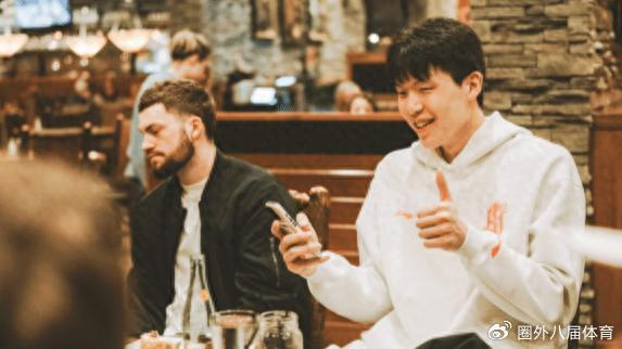 华体会体育官方是国米赞助商-杨瀚森G联赛收官夜请全队涮火锅|NBA|波特兰开拓者队|杨翰森|篮板|开拓者_新浪体育_新浪新闻